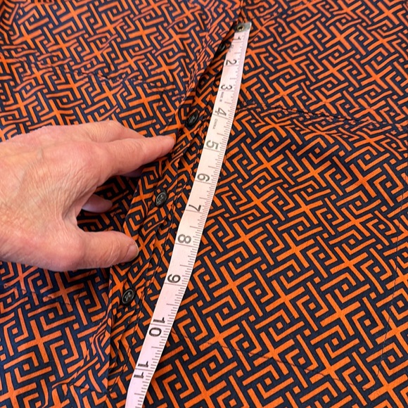 C Wonder Tunic Top XS. NWOT  2 front  pockets, a  front covered buttons placard - Picture 5 of 10